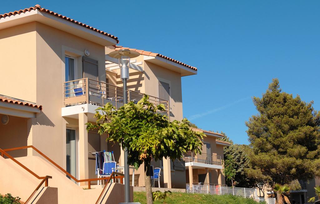 Residence Odalys Les Oceanides La Londe-les-Maures Exteriör bild